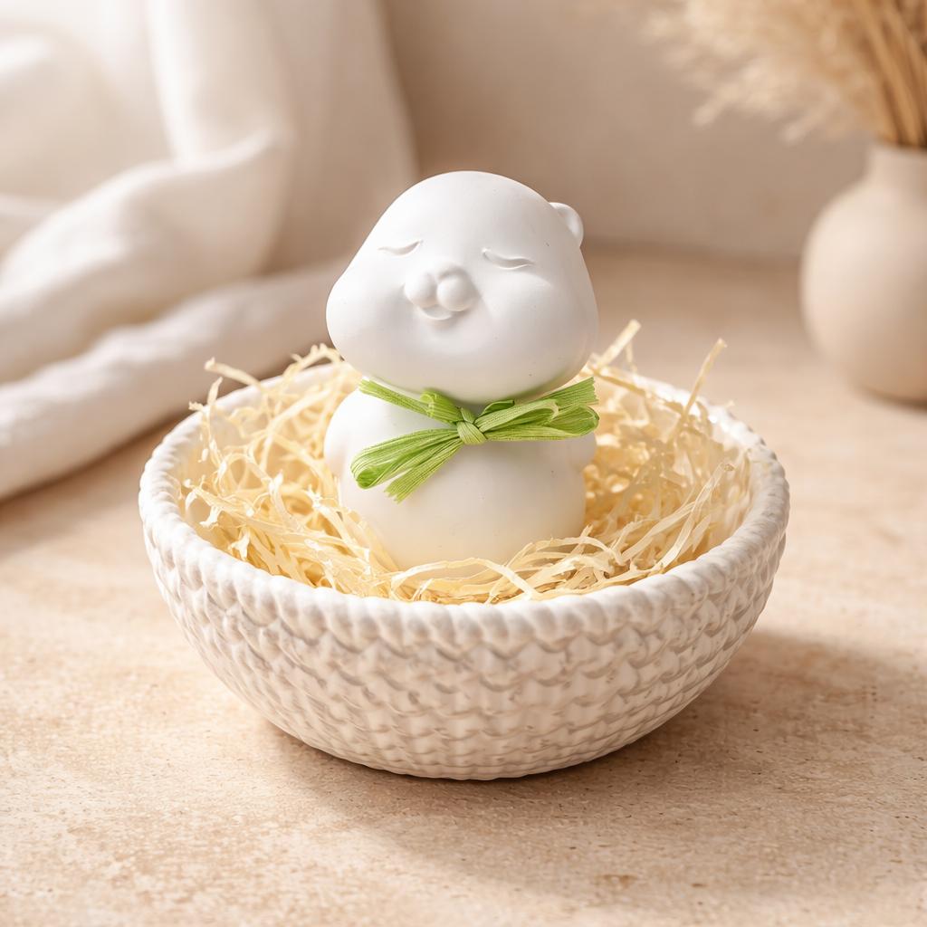 Kleiner Glücksbringer im Nest